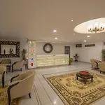 Hotel Raj Kuber