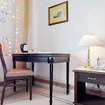 Hotel Raj Kuber