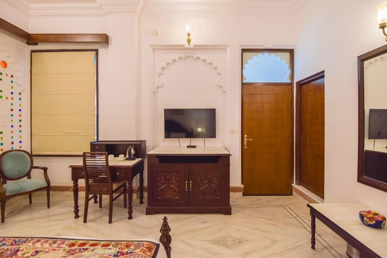Raj Kuber Hotel 4*